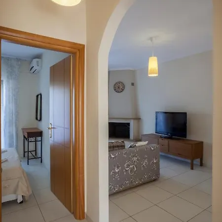 Apartment Andrew Pefkochori